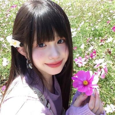 追梦的黎族女娃娃